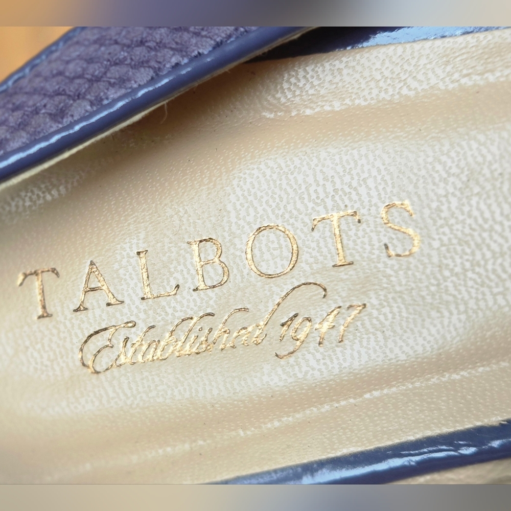 Talbot's leather sandles. Lilac. 9B - Picture 4 of 13